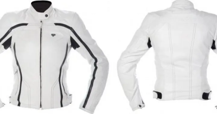 AXO: la giacca in pelle Lady Black Jack si veste di bianco