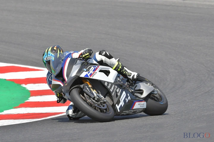 BMW HP4 Race: la prova in pista a Misano
