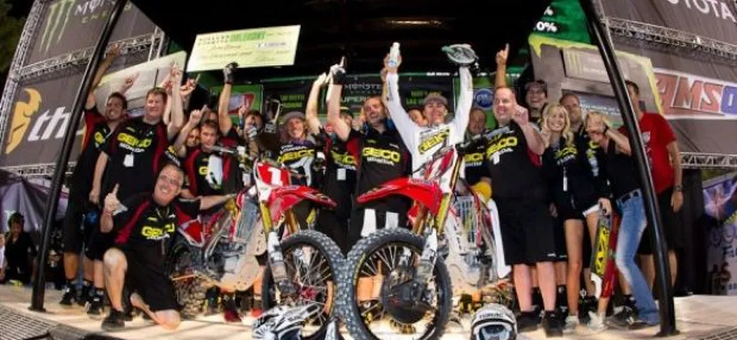 17 ° Round AMA/FIM Supercross Series 2012: finale di stagione a Las Vegas con vittoria di Barcia, Tomac e Dungey