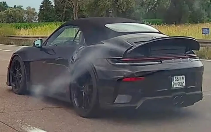 Porsche 911 GT3 Cabriolet, pronta a sconvolgere tutti con 502 CV