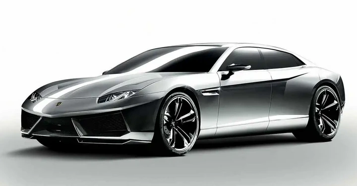 Lamborghini Revuelto, in arrivo la prima elettrica del Toro