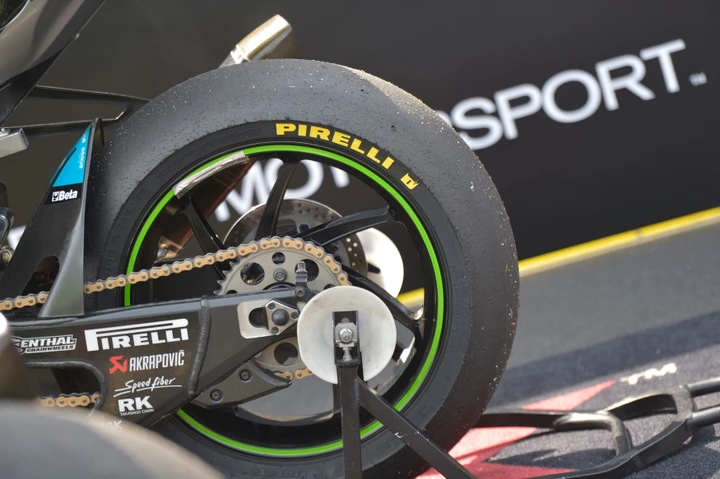 El Villicum: Debutto caliente per Pirelli ed i protagonisti della WorldSBK