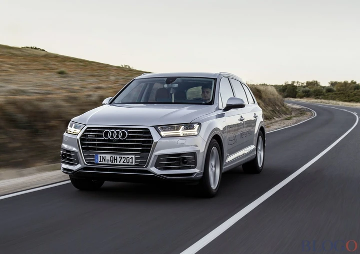 Audi Q7 e-tron 3.0 TDI quattro: prezzo, foto e caratteristiche