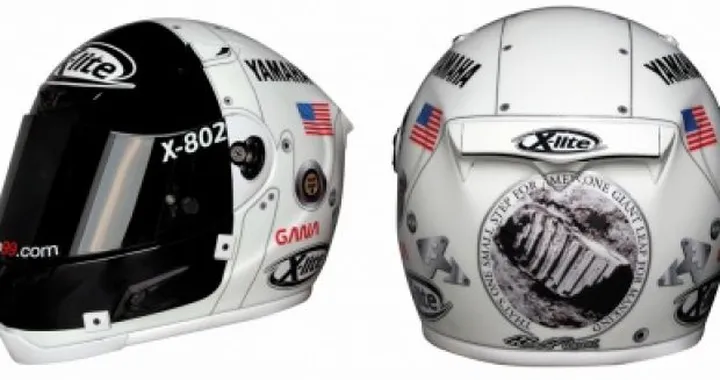 Un casco lunare per Jorge Lorenzo
