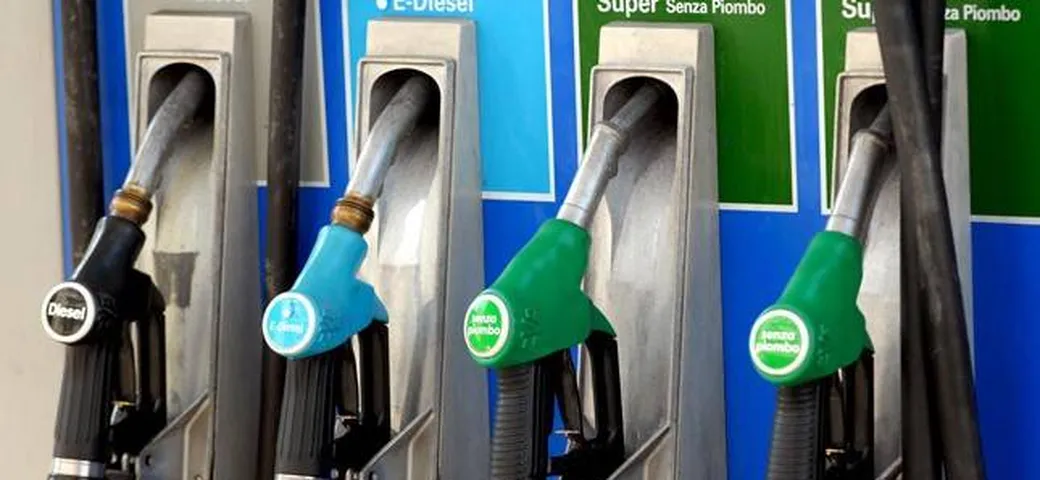 Prezzi dei carburanti, il Codacons denuncia anomalie sul mercato italiano