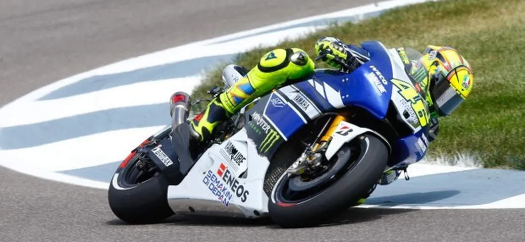 MotoGP: Marquez eroe dei due mondi, Rossi che rimonta!