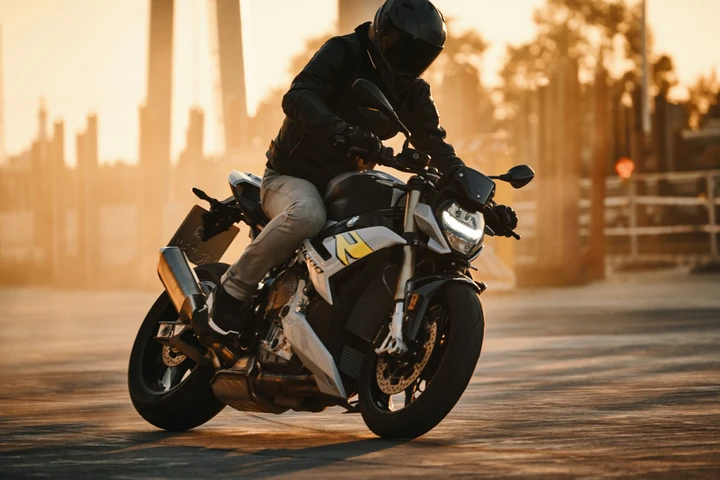 BMW Motorrad Riding Together, il tour nazionale per scoprire l'intera gamma: ecco il calendario