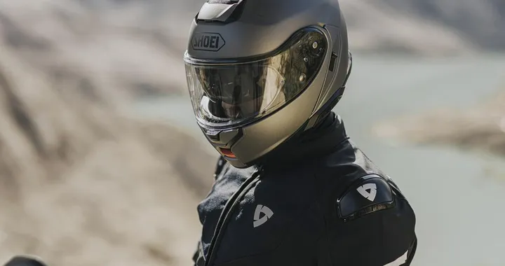 Shoei Neotec 3: debutta il nuovo casco modulare altamente tecnologico [FOTO]
