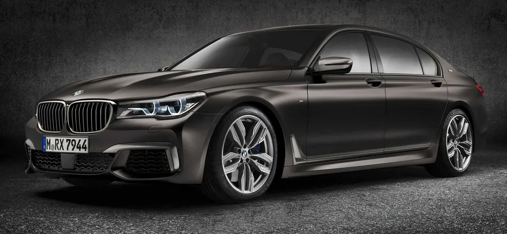 BMW: una speciale Serie 7 per dire addio al V12 negli USA