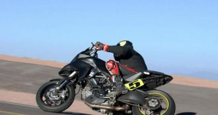 La Pikes Peak sarà completamente asfaltata nel 2012?