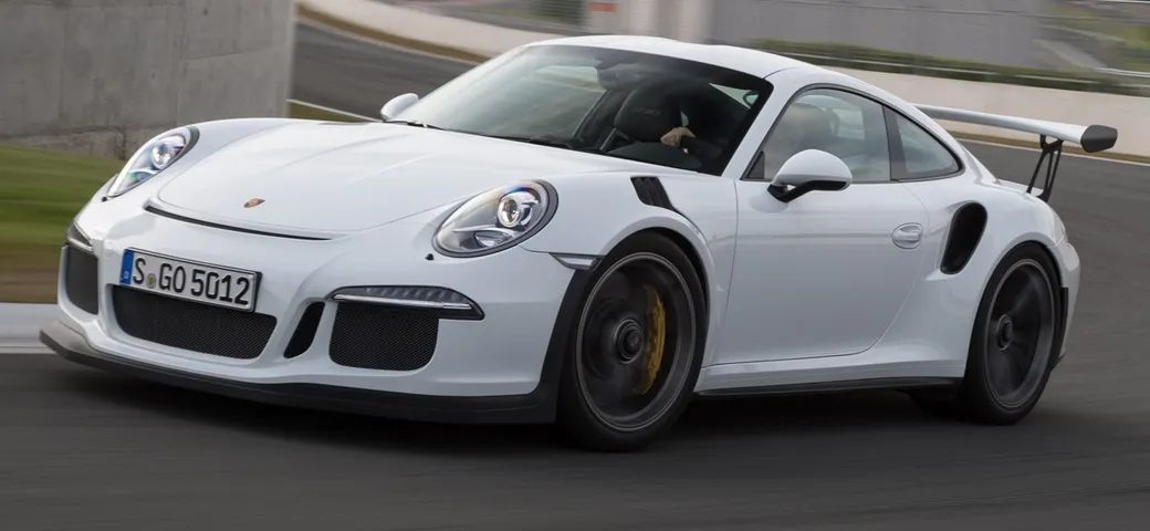 Porsche al Nardò Technical Center [Video]