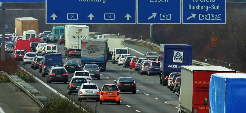 Quali sono i limiti di velocità in Europa: ecco i limiti da rispettare Stato per Stato
