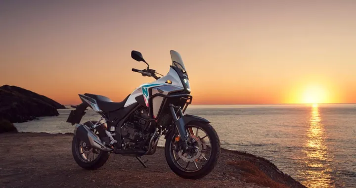 Nuova Honda NX500 2026: E-Clutch, dati tecnici e novità