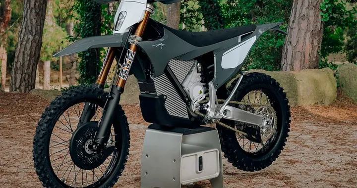 Stark Varg MX ed EX Factory Edition: meno peso e sospensioni da gara