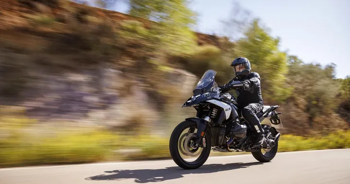 Nuova BMW R 1300 GS: Metzeler è fornitore degli pneumatici
