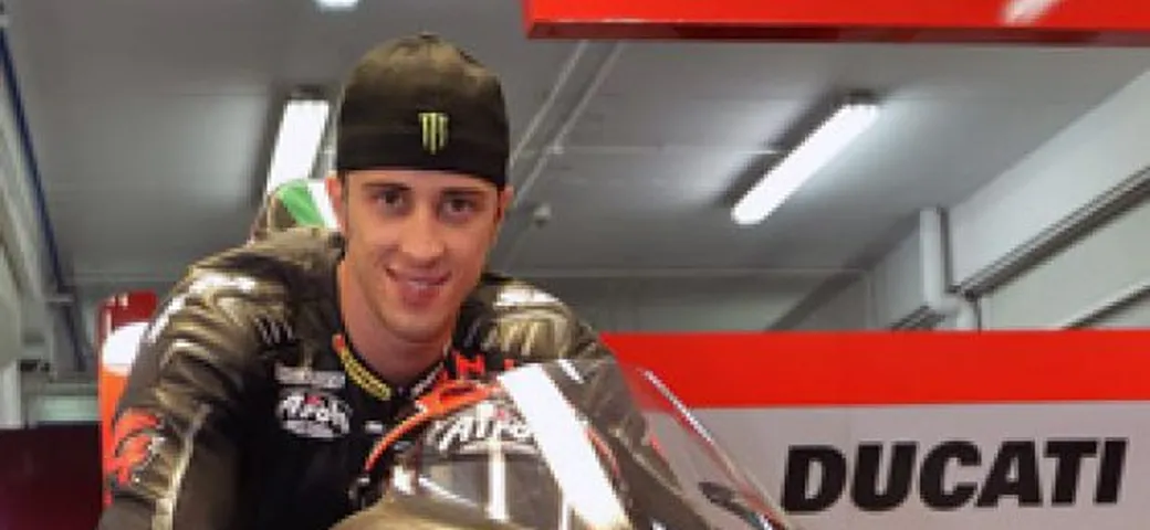 Andrea Dovizioso, operazione riuscita: clavicola e collo ok