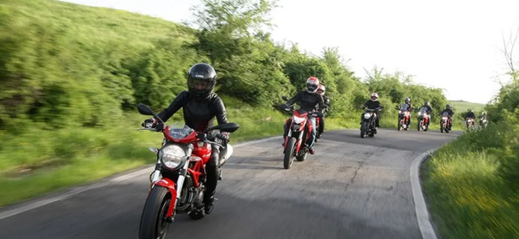 Ducati Dream Tour 2014: nove week end in sella alle rosse