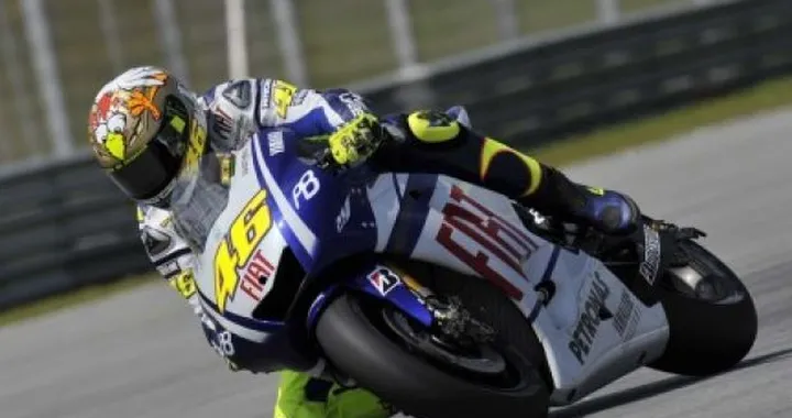 Live @ Sepang: cade la pioggia, Valentino Rossi precede Stoner e Lorenzo