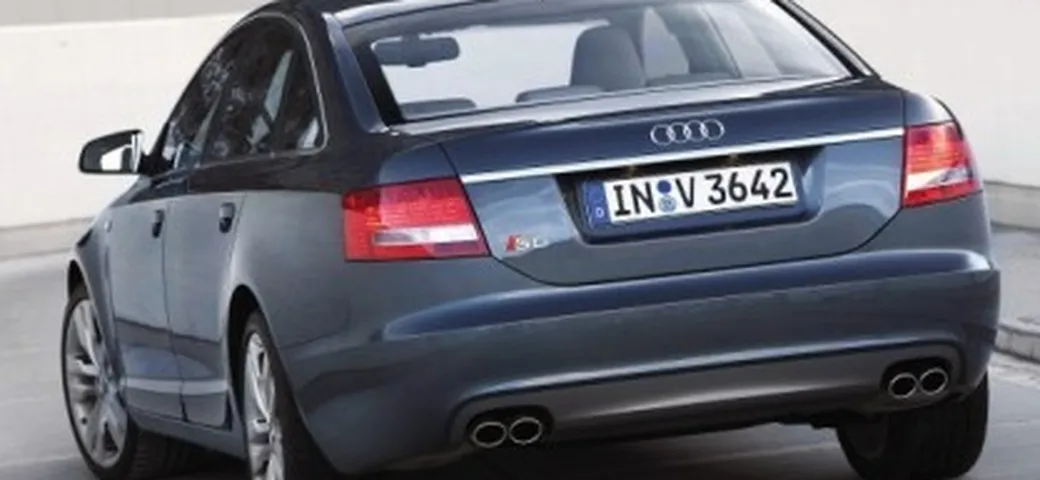 Audi S6 - una berlina con il motore di una super-car