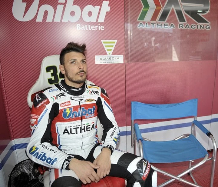 SBK Assen: Giugliano davanti a Sykes nella Q2, BMW in difficoltà