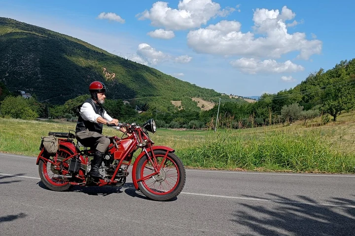 ASI Circuito Tricolore 2023: doppio appuntamento nelle Marche con le moto d’epoca