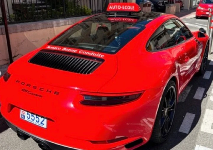 Porsche 911