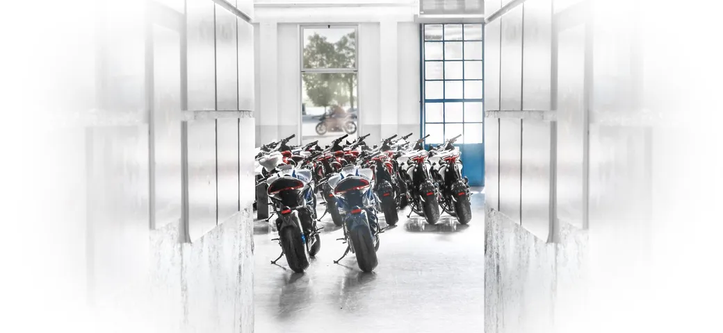 MV Agusta, garanzia estesa a 4 anni per chi acquista la moto a giugno
