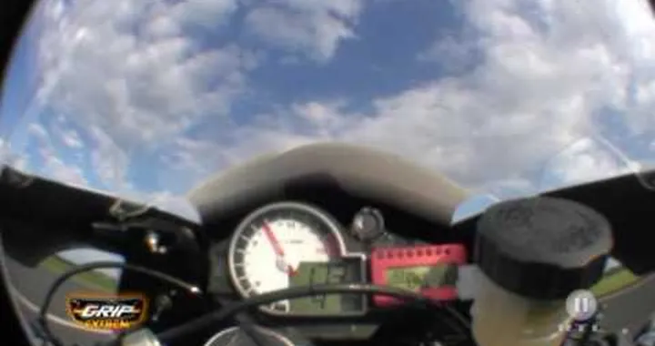 S1000RR vs Corvette 700HP
