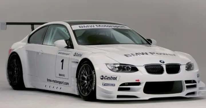 Bmw: la M3 V8 in pista nell'ALMS 2009