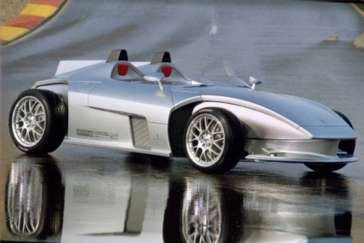 Pininfarina Enjoy: leggerezza all'italiana