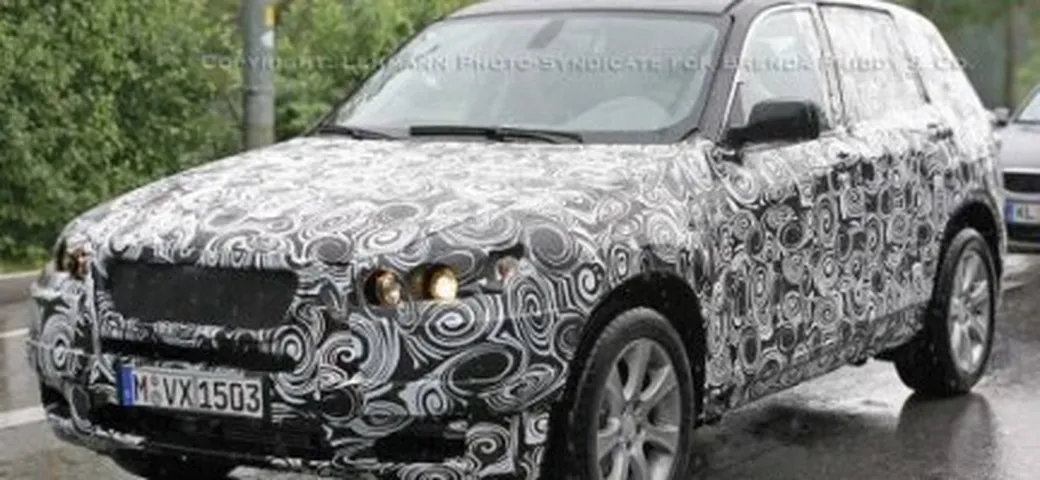 BMW X3 MK II: eccola in strada