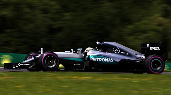 GP Austria F1 2016: Vince Hamilton, poi Verstappen e Raikkonen, Vettel fuori