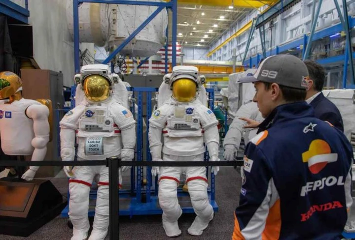 Marc Marquez e Jorge Lorenzo in visita allo Space Center di Houston