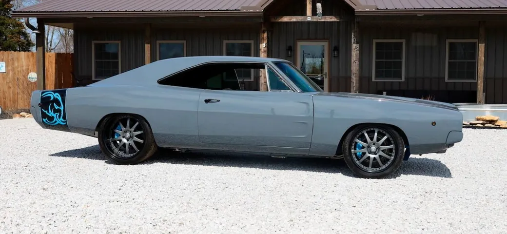 Dodge Charger con motore Hellephant da 1000 cv