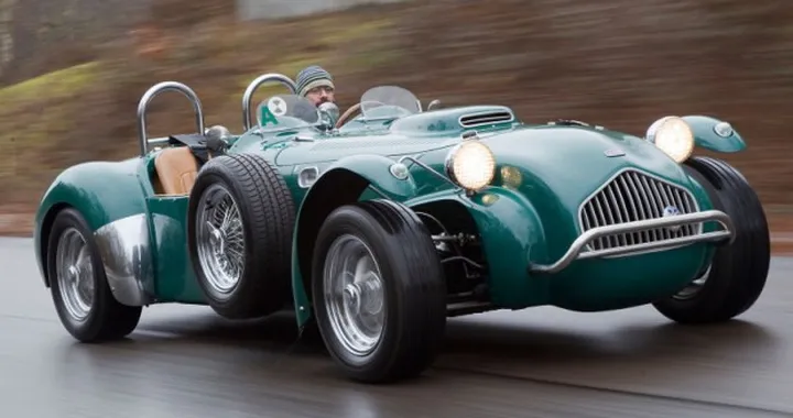 Gran Bretagna, quando i marchi auto che hanno fatto la storia falliscono