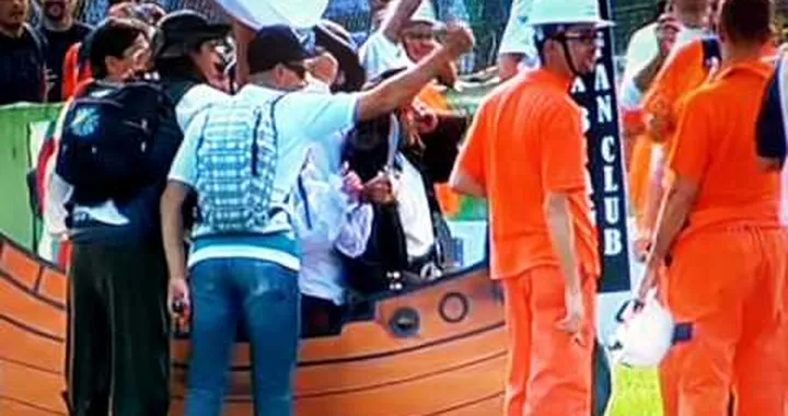 MAX BIAGGI CAMPIONE DEL MONDO SBK 2010 - 1