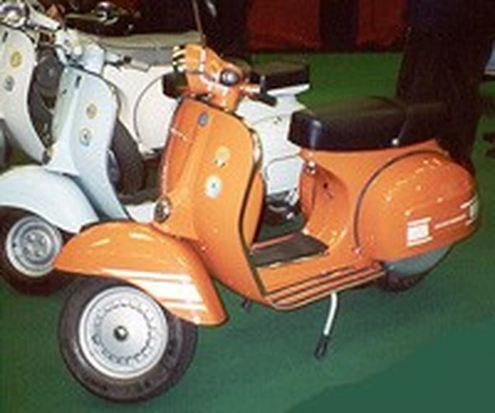 In Vespa all'Elefantentreffen tra neve e ghiaccio