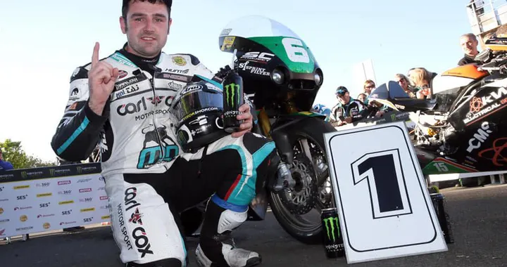 Michael Dunlop e Paton vincono il Lightweight TT