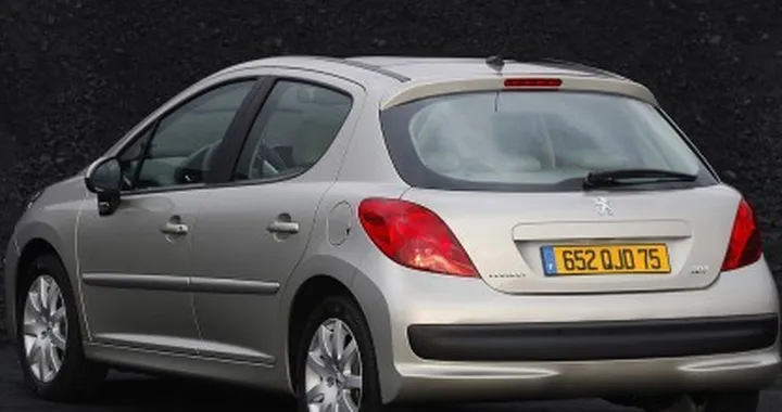 Altre foto ufficiali della Peugeot 207