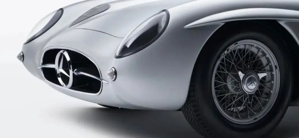 L'auto più costosa al mondo, oltre 100 milioni di dollari: il valore cresce ancora