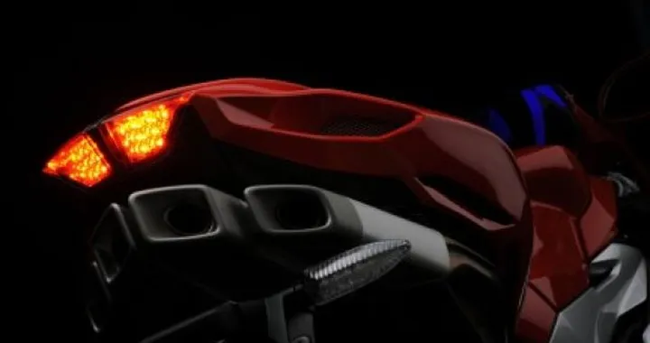 MV Agusta F4 2010: 186 CV per la nuova Superbike varesina