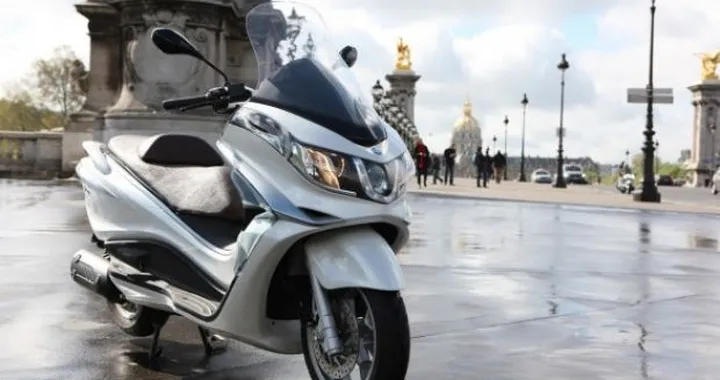 Il Piaggio X10 supervaluta l'usato
