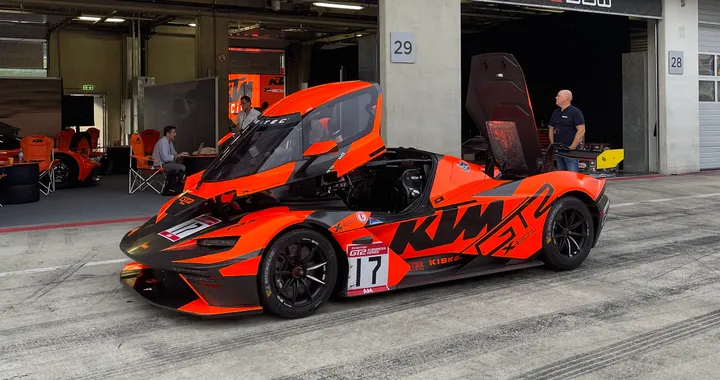 KTM X-BOW GT XR: nata dalla pista per le strade di tutti i giorni