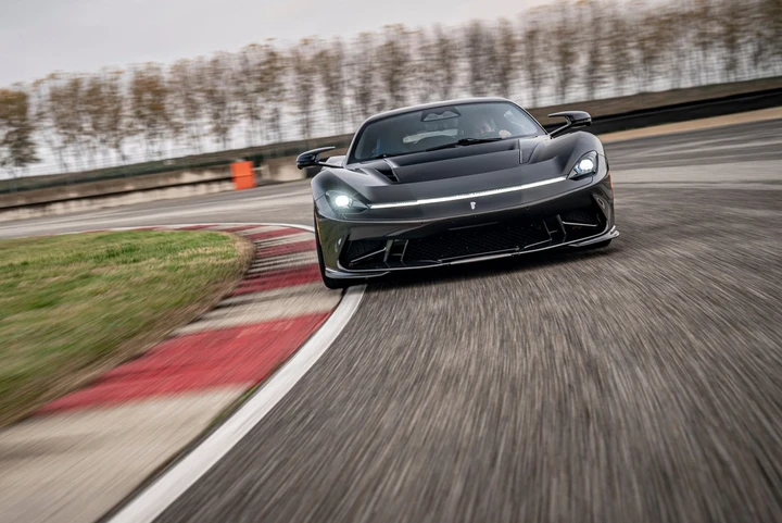 Pininfarina Battista fa il nuovo record sullo 0-100: appena 1,86 secondi