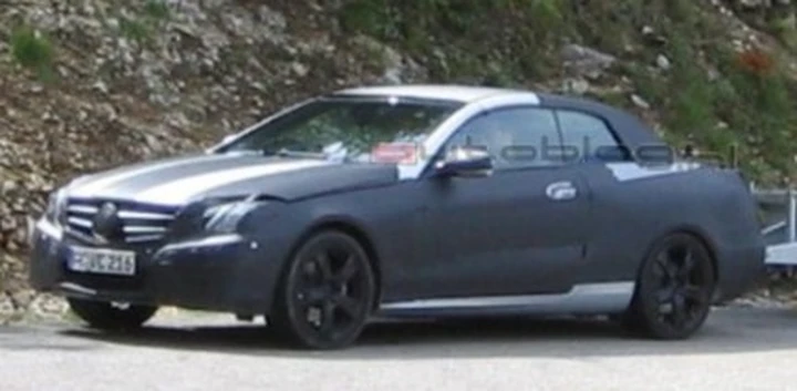 Mercedes Classe E cabriolet: anche lei con il tetto ripiegabile in metallo