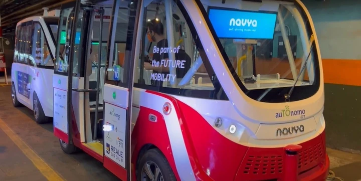Navette a guida autonoma per il trasporto pubblico a Torino [Video]