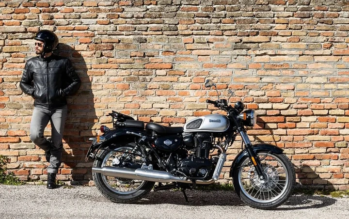 Benelli Imperiale 400 2025: performance, design vintage e convenienza