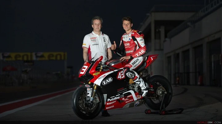 Superstock 1000: Massei e Covena con EAB Racing nel 2015