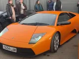 Ripara la sua Lamborghini Murciélago da 480.000 km con 2.500 dollari