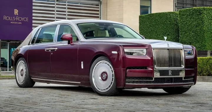 Rolls-Royce Phantom Hummingbird, l’auto unica che porta le conchiglie negli interni